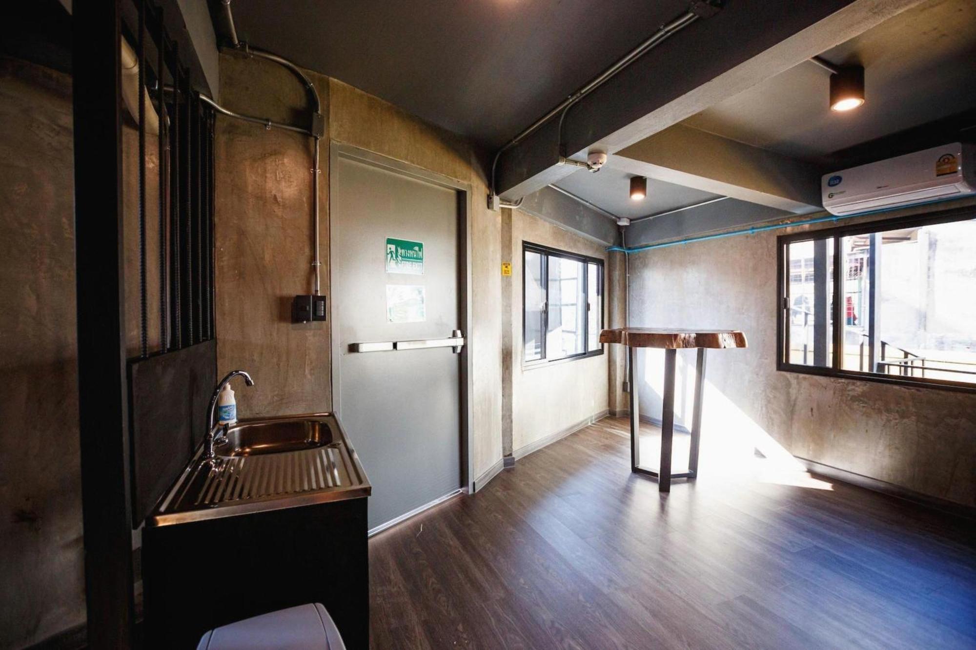 Episode 11 Hostel Sukhumvit Bangkok Luaran gambar